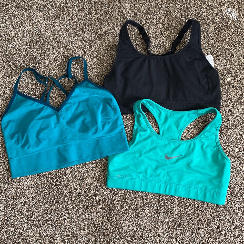 Nike sports bra